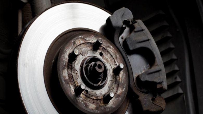 همه آنچه باید درباره لنت ترمز بدانید